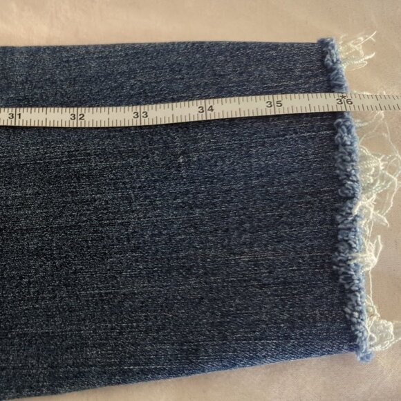 Judy Blue Size 7/28 Mid Rise Skinny Distressed Jeans Style JB8877 - Picture 6 of 8